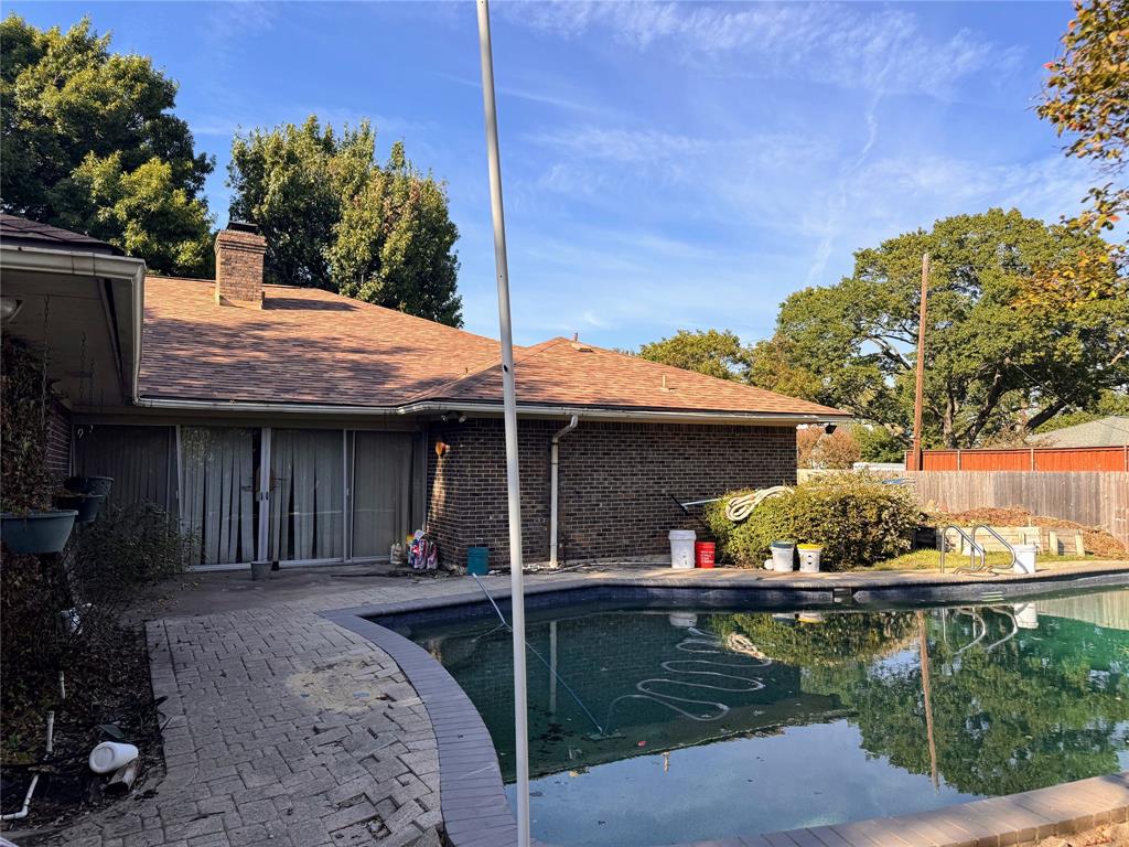18 Walnut Creek Place, Richardson, TX 75080
