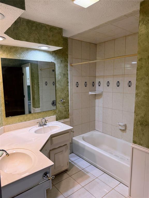 18 Walnut Creek Place, Richardson, TX 75080