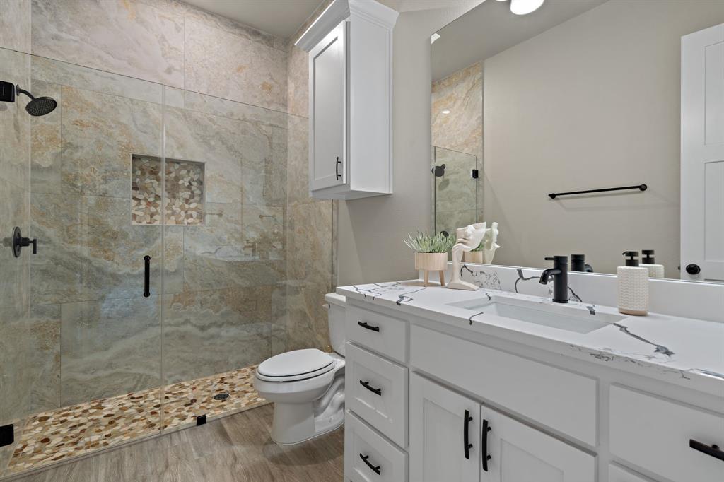 ensuite bath