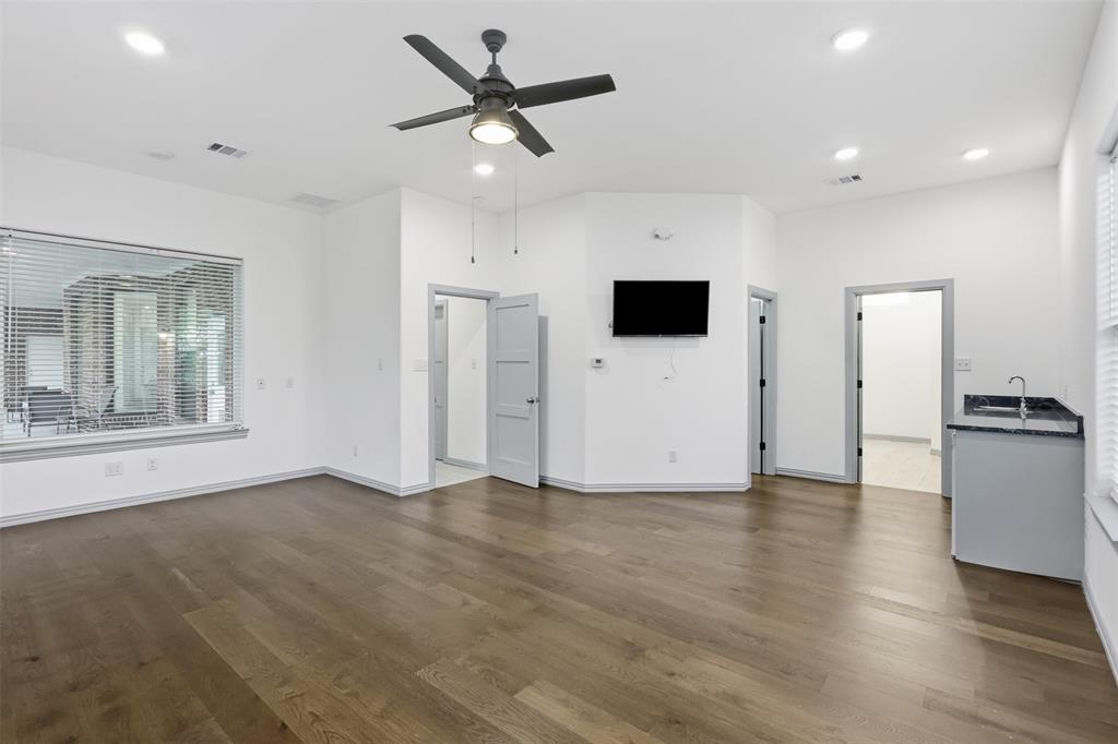 2541 Town View Drive, Cedar Hill, TX 75104