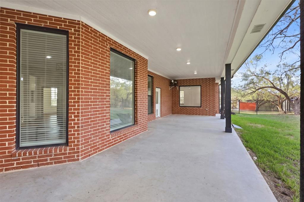2541 Town View Drive, Cedar Hill, TX 75104