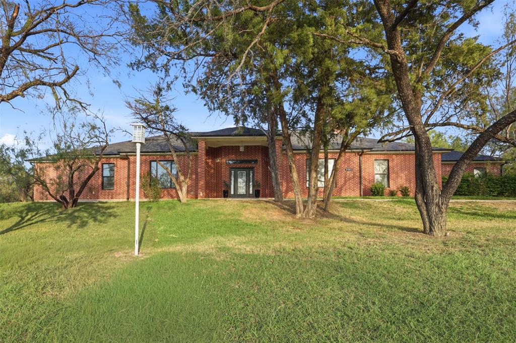 2541 Town View Drive, Cedar Hill, TX 75104