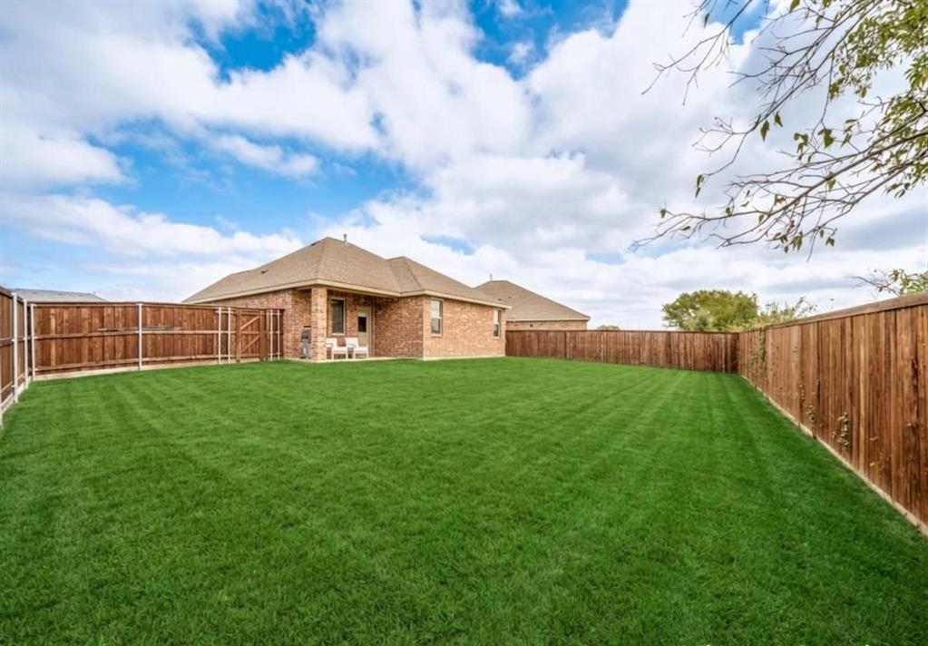 1124 Chip Street, Little Elm, TX 75068