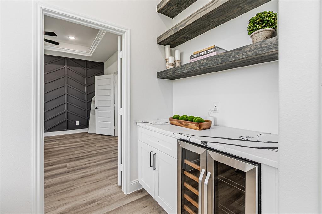 5407 Van Horn Drive, Granbury, TX 76048
