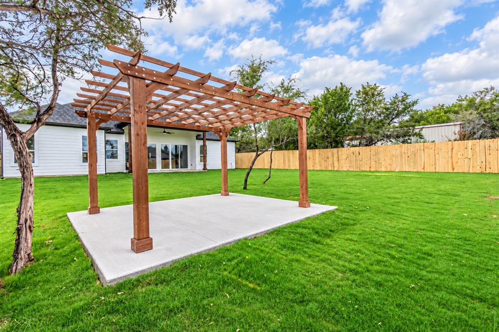 5407 Van Horn Drive, Granbury, TX 76048