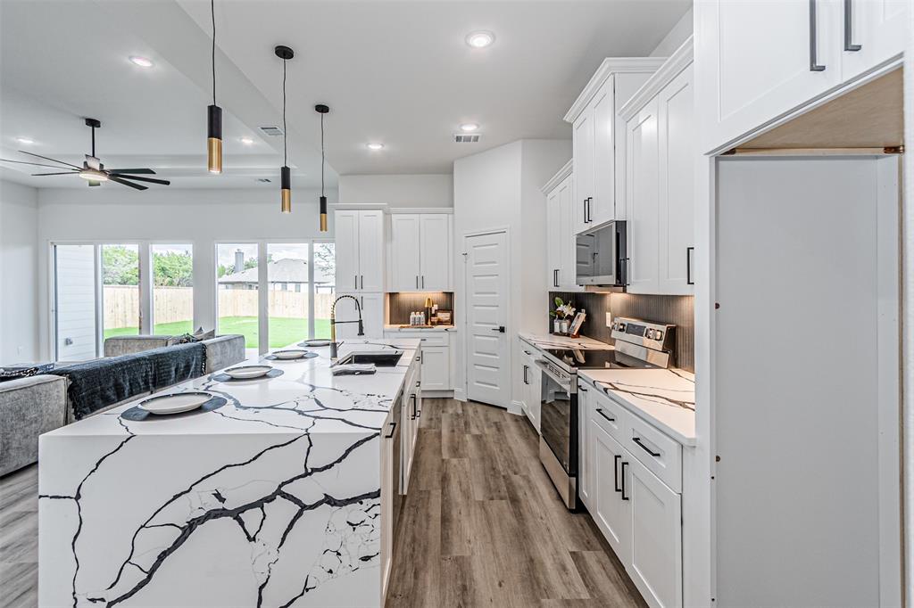5407 Van Horn Drive, Granbury, TX 76048