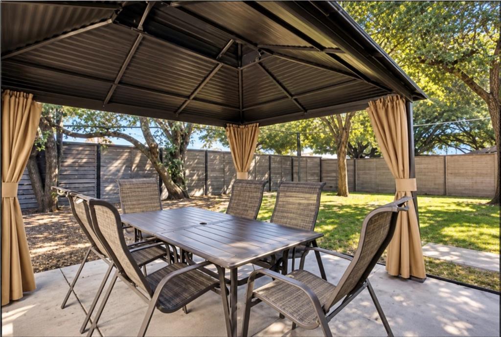 7986 Briaridge Road, Dallas, TX 75248