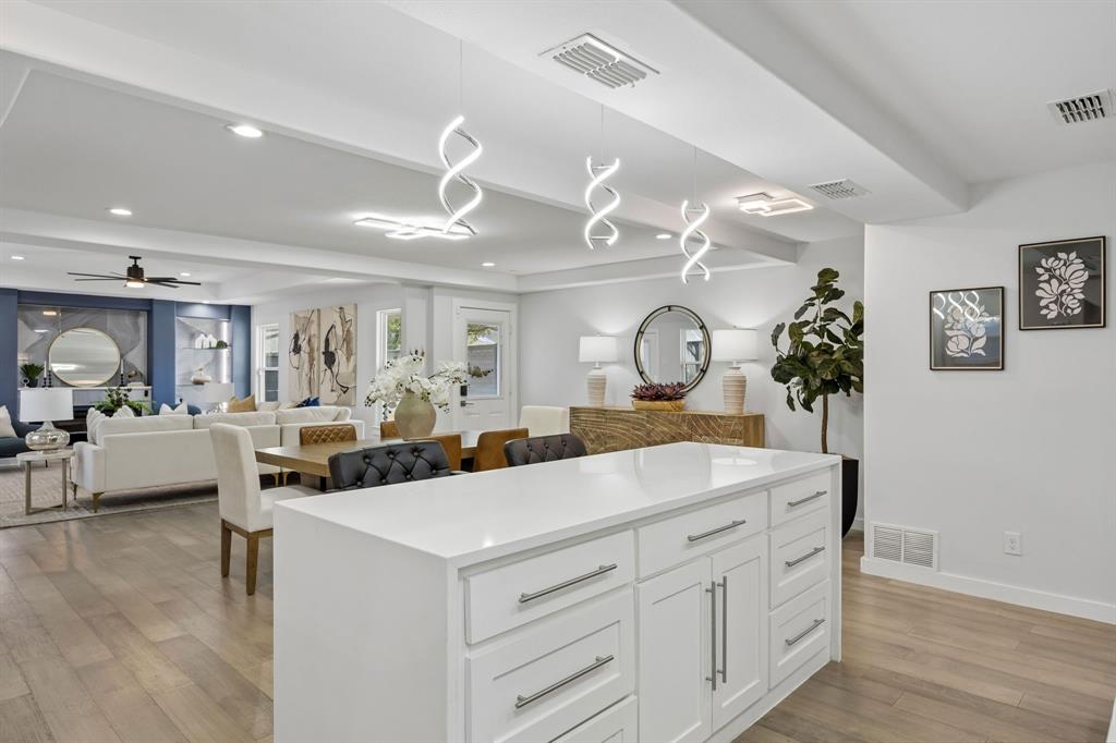 7986 Briaridge Road, Dallas, TX 75248