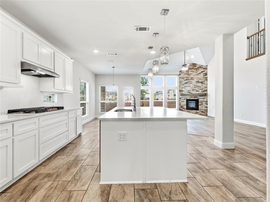 913 Peabody Drive, McKinney, TX 75071 913 Peabody Drive, McKinney, TX 75071