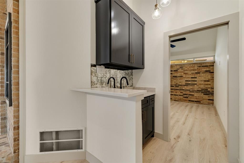 16726 Cleary Circle, Dallas, TX 75248