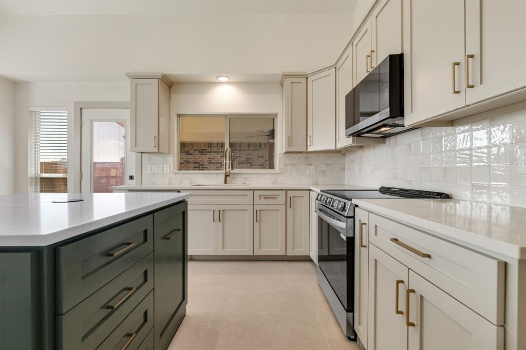 16726 Cleary Circle, Dallas, TX 75248