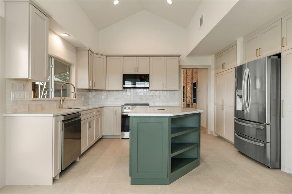 16726 Cleary Circle, Dallas, TX 75248