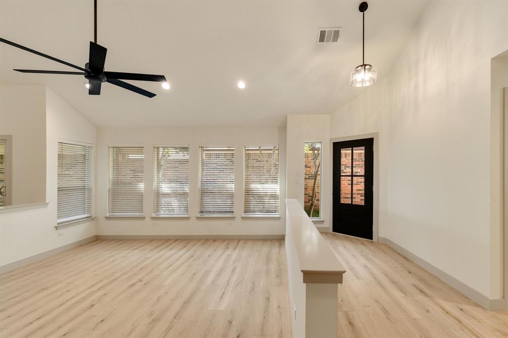 16726 Cleary Circle, Dallas, TX 75248 16726 Cleary Circle, Dallas, TX 75248