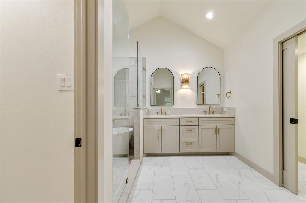 16726 Cleary Circle, Dallas, TX 75248