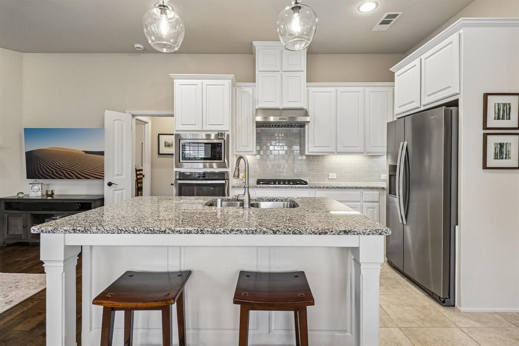 Kitchen with Island