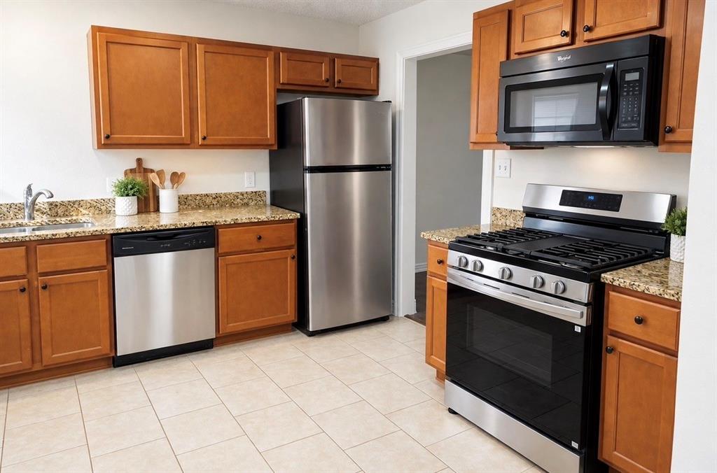 2250 Mail Avenue, Dallas, TX 75235 2250 Mail Avenue, Dallas, TX 75235