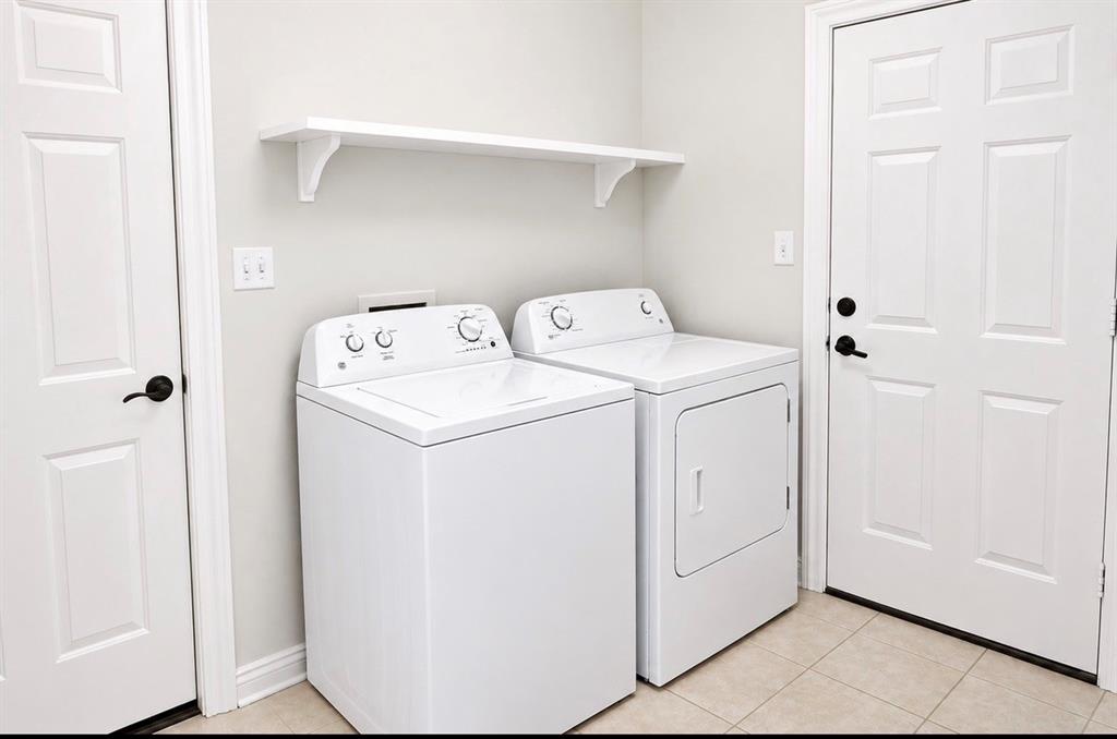 2250 Mail Avenue, Dallas, TX 75235 2250 Mail Avenue, Dallas, TX 75235
