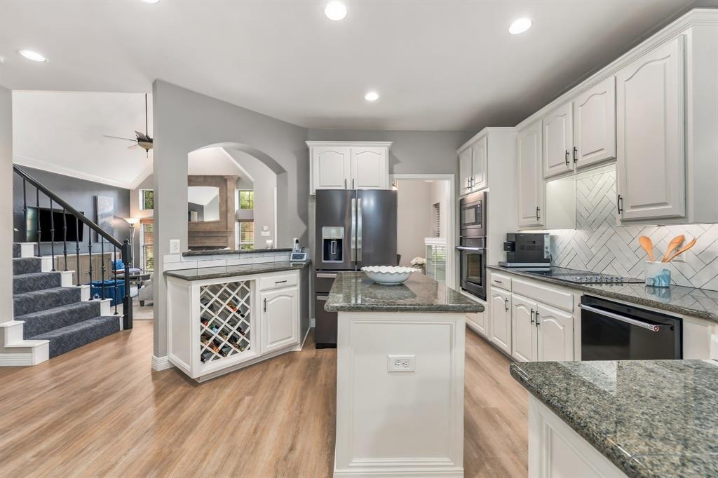 8707 Stonecrest Drive, Irving, TX 75063