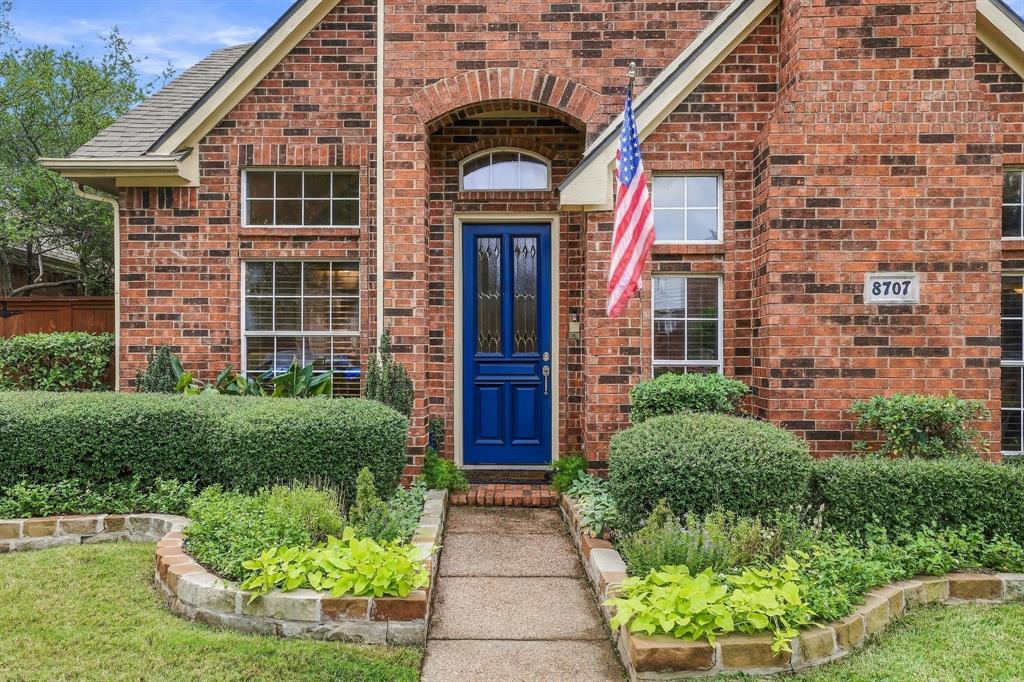 8707 Stonecrest Drive, Irving, TX 75063
