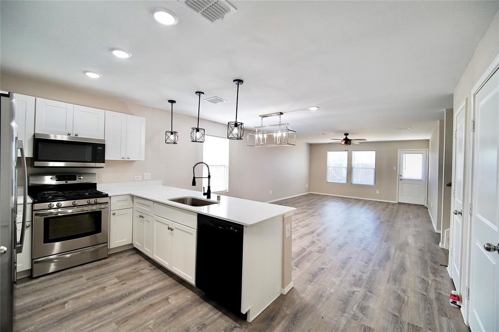 2921 Bronte Boulevard, Heartland, TX 75126