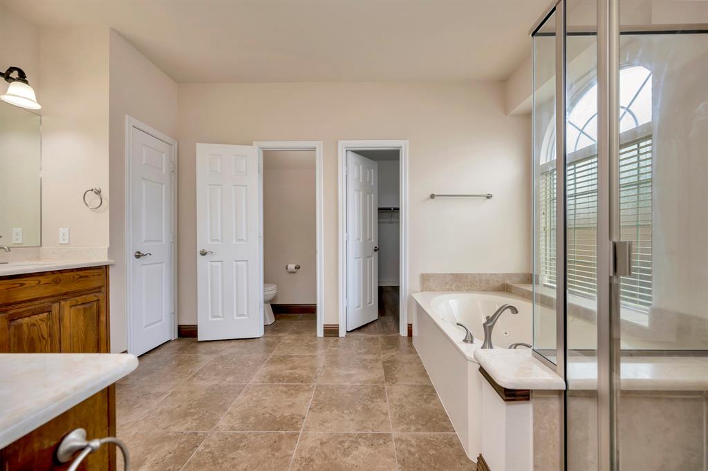 6001 Lacebark Elm Drive, Fort Worth, TX 76123