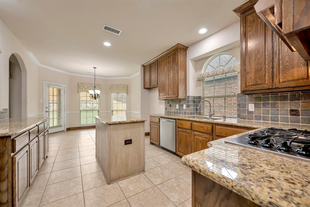 6001 Lacebark Elm Drive, Fort Worth, TX 76123