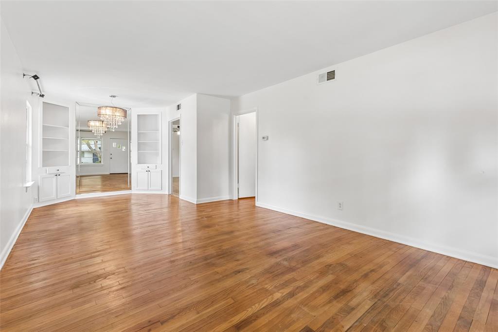 10313 Pinecrest Drive, Dallas, TX 75228