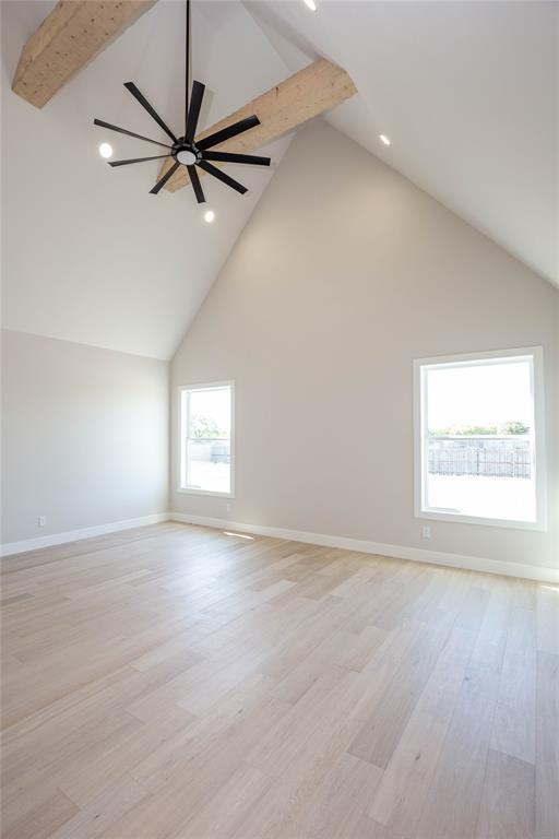 Master bedroom suite is HUGE!