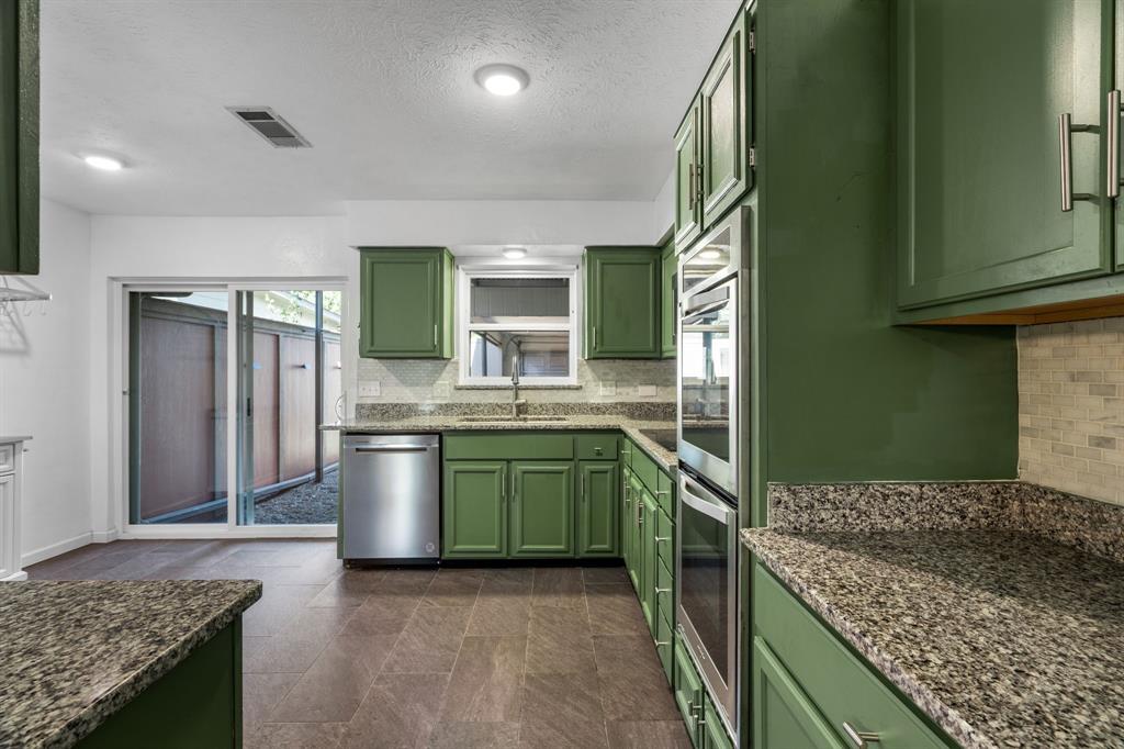 9658 Bryson Drive, Dallas, TX 75238
