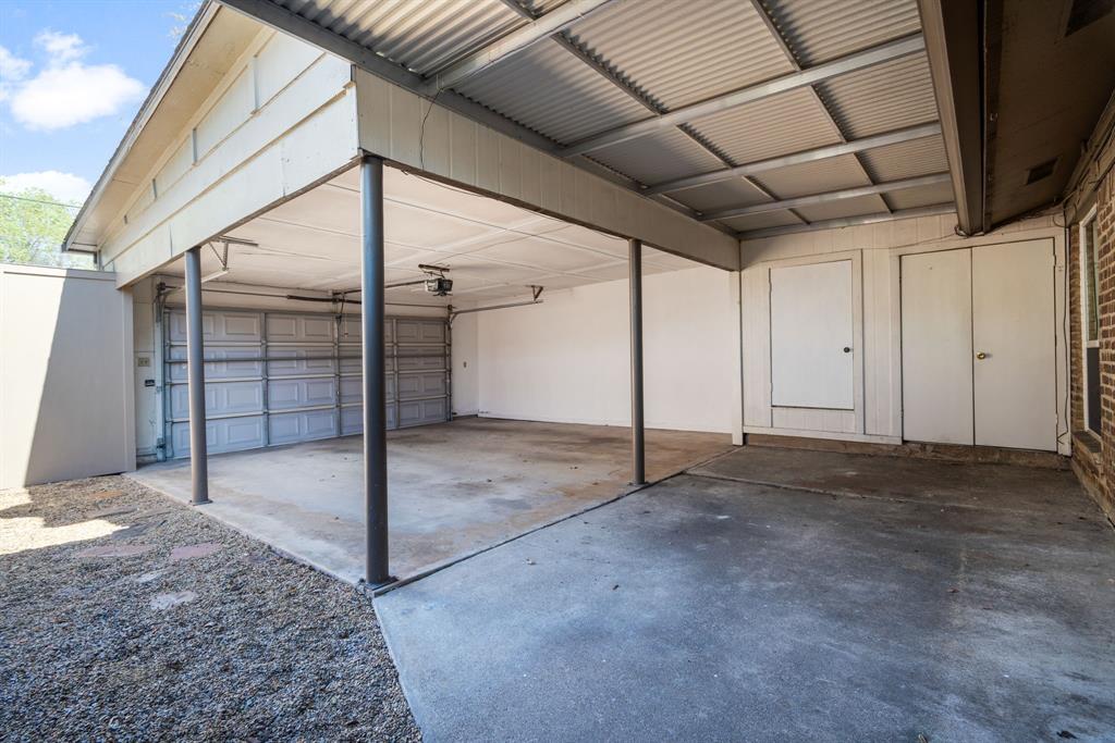 Great space for entertaining!