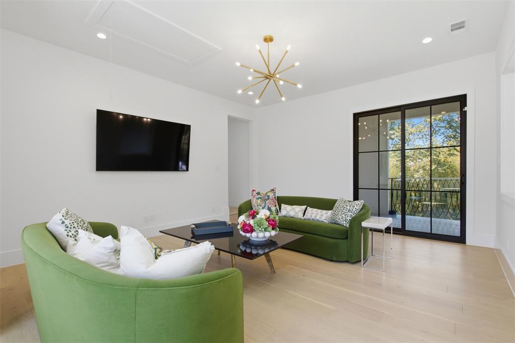 4923 Crooked Lane, Dallas, TX 75229