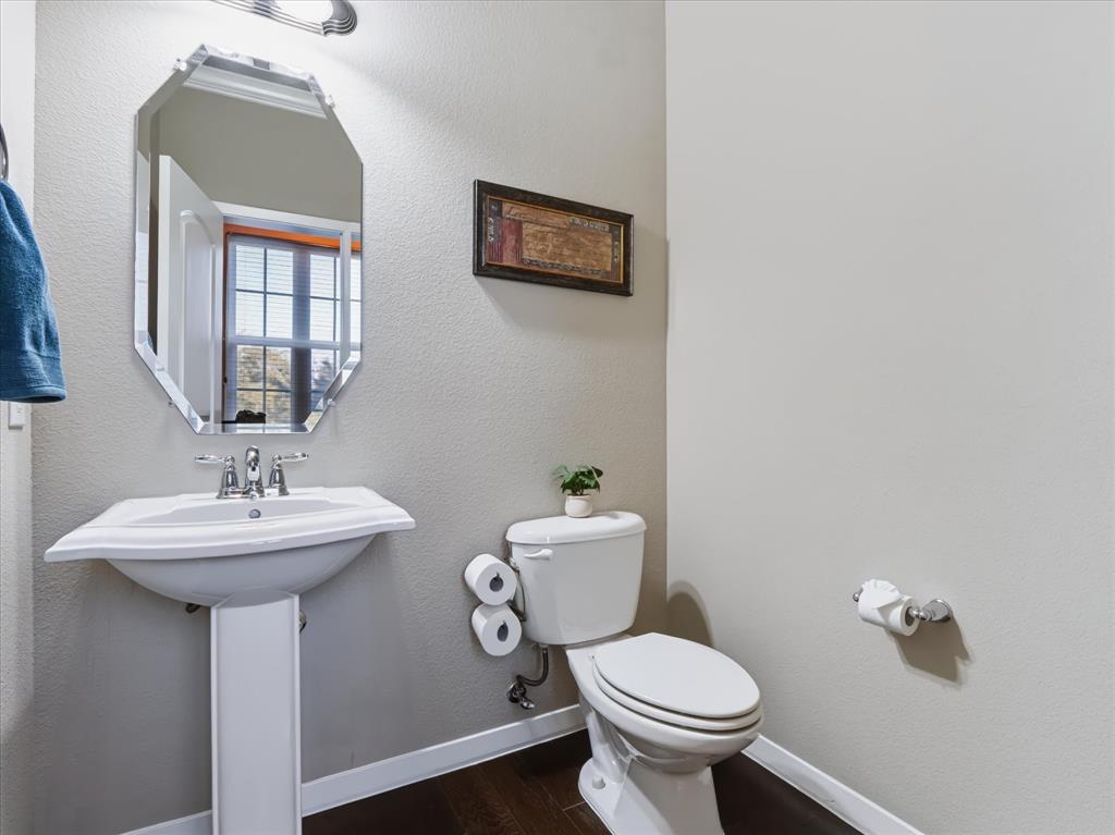 3894 Everwood Lane, Addison, TX 75001