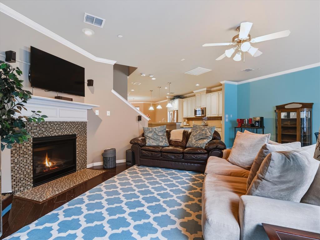 3894 Everwood Lane, Addison, TX 75001