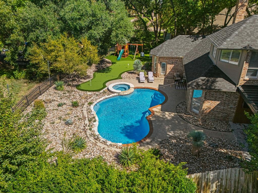 2304 Fairway Circle, Heath, TX 75032