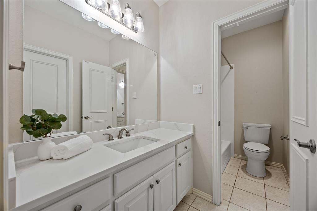 2304 Fairway Circle, Heath, TX 75032