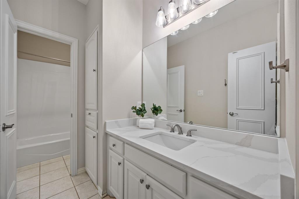 2304 Fairway Circle, Heath, TX 75032