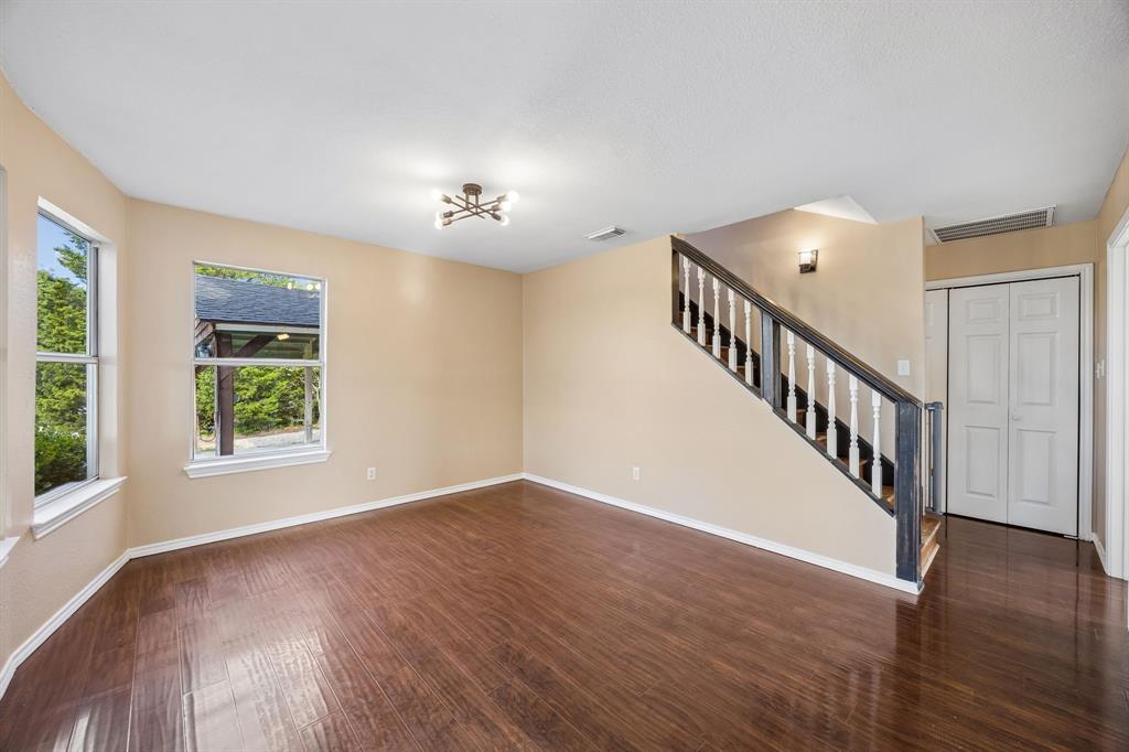 273 Greenview Lane, Van Alstyne, TX 75495
