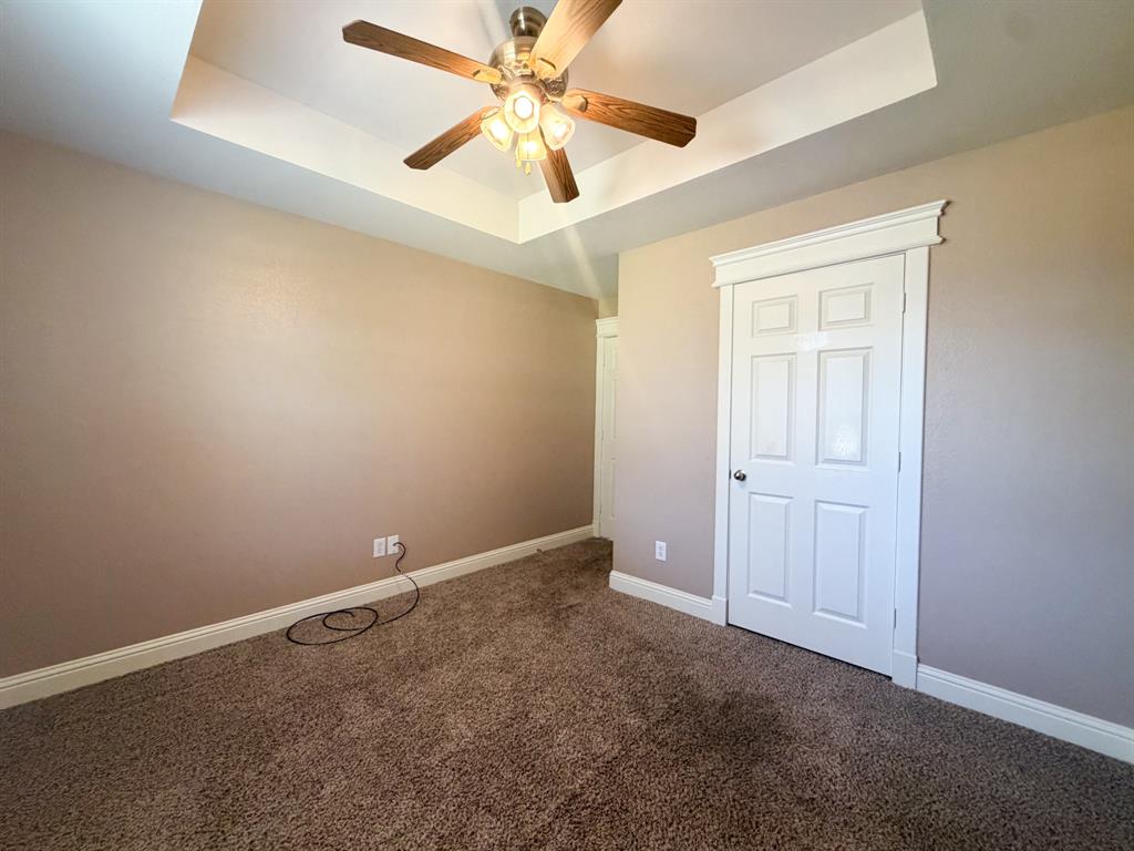 163 Highland Drive, Ennis, TX 75119