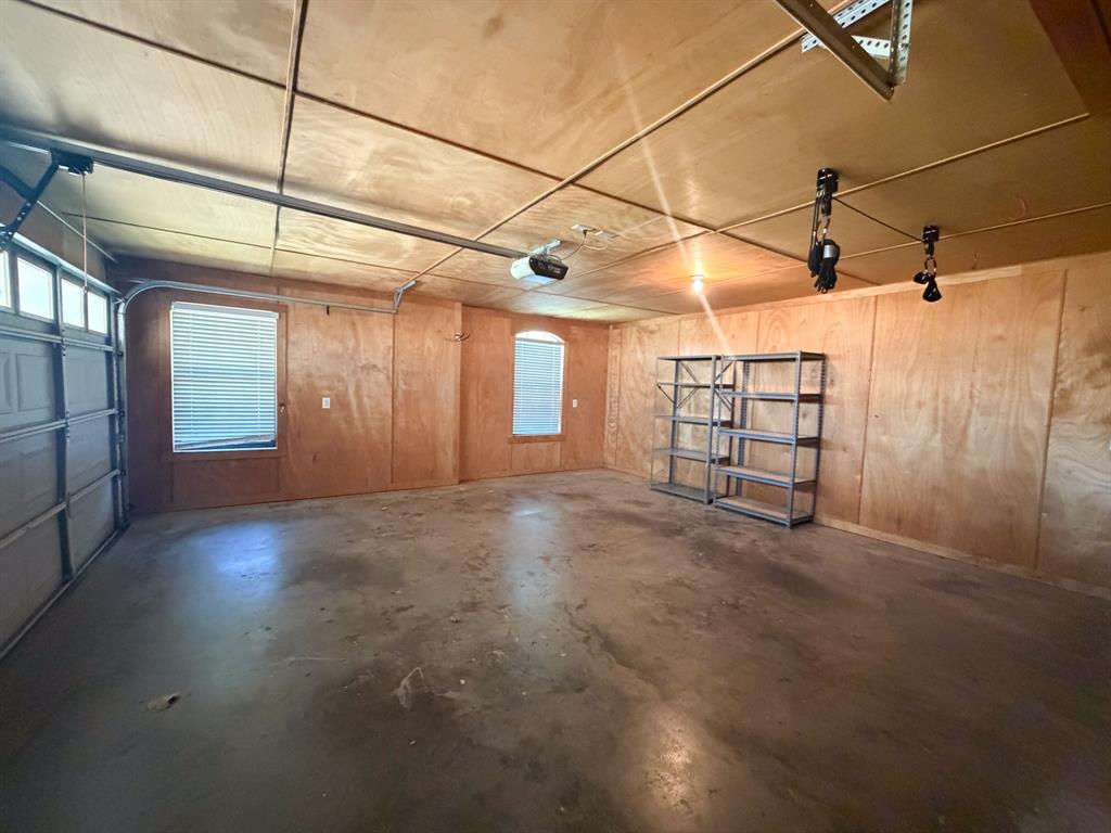 163 Highland Drive, Ennis, TX 75119