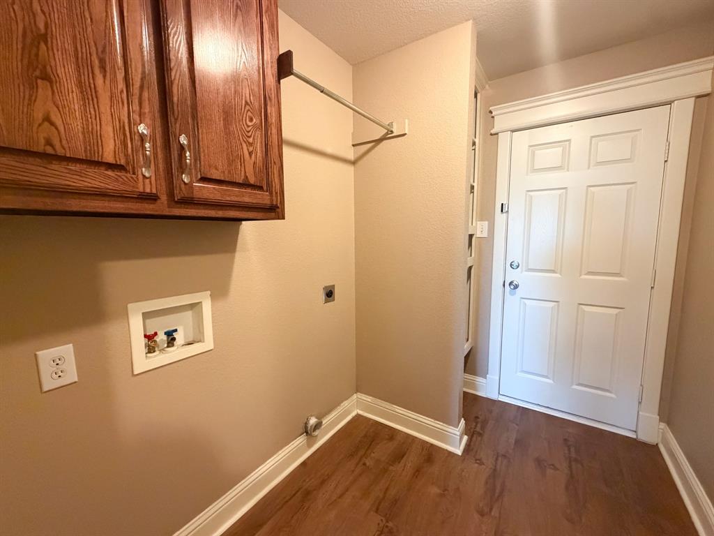 163 Highland Drive, Ennis, TX 75119