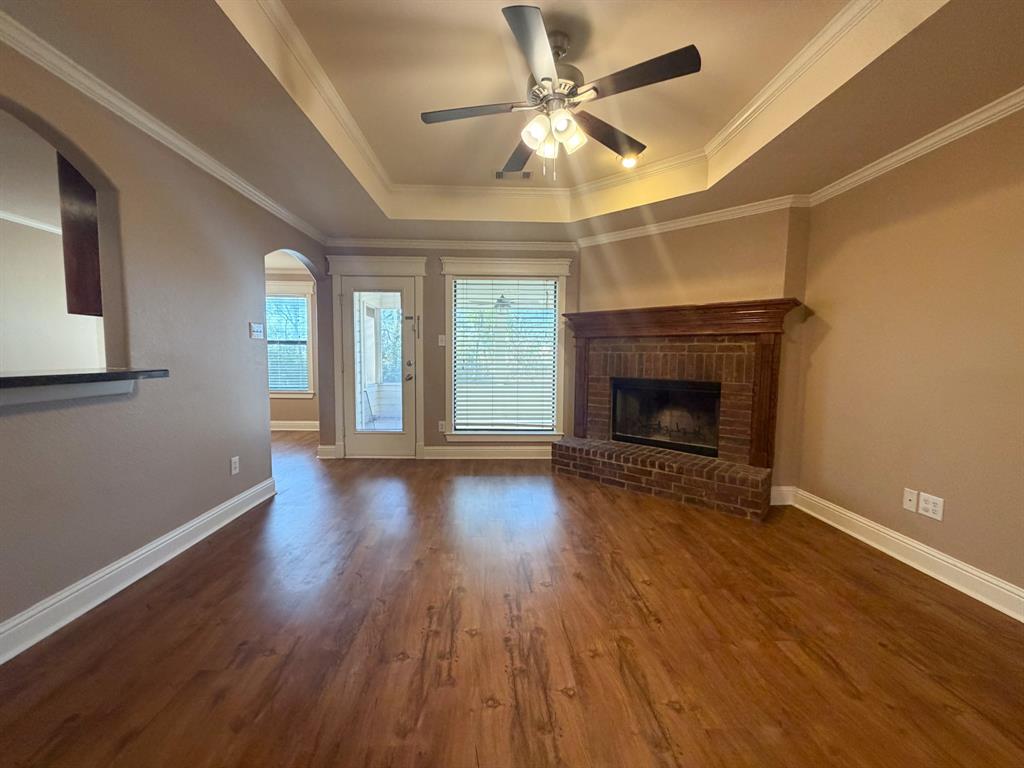 163 Highland Drive, Ennis, TX 75119