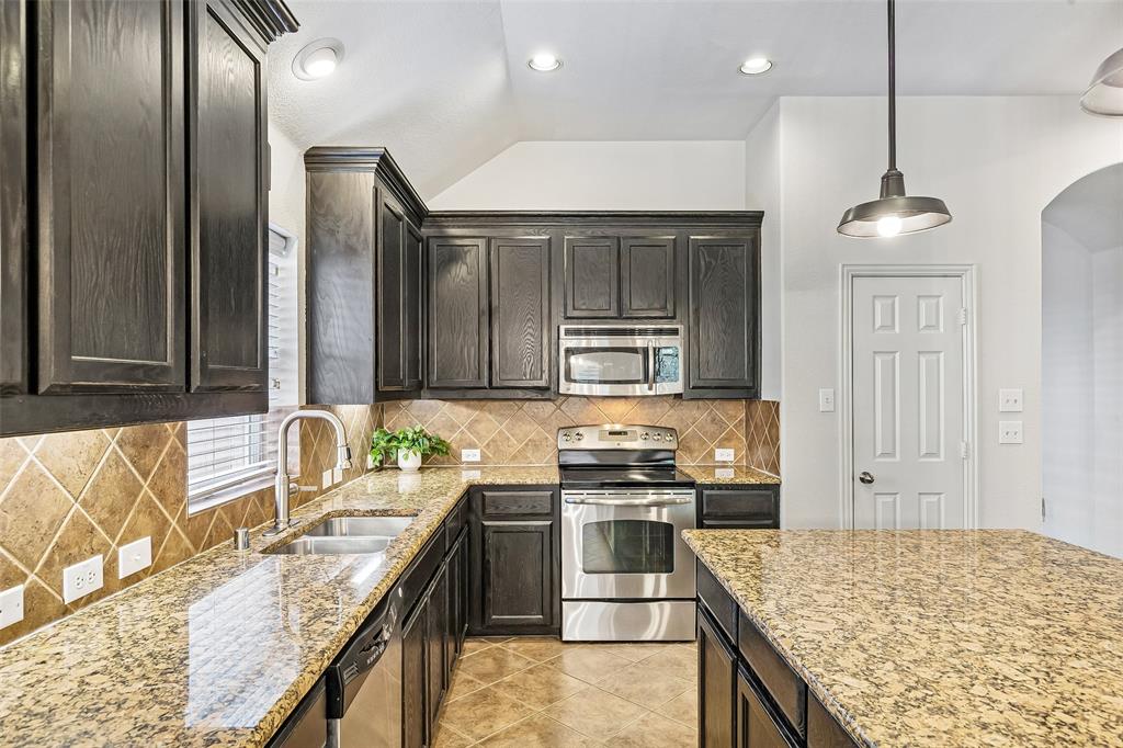 405 Highland Ridge Drive, Wylie, TX 75098