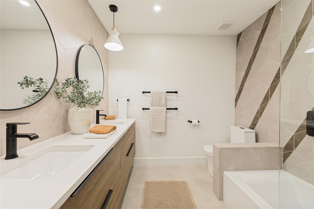 Secondary bathroom