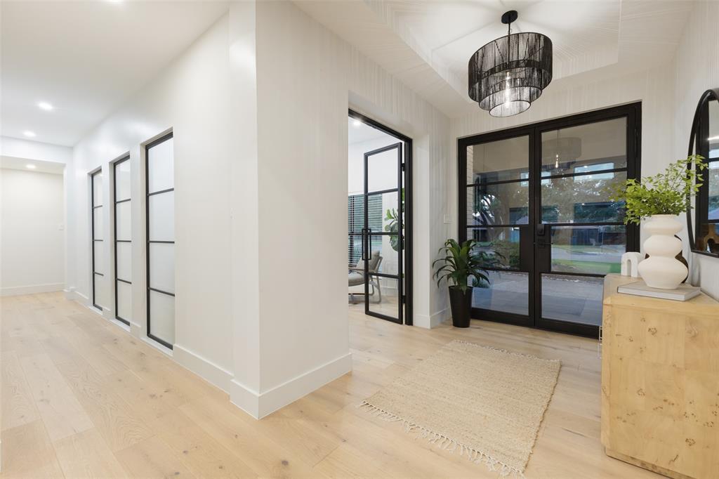 4624 Willow Lane, Dallas, TX 75244