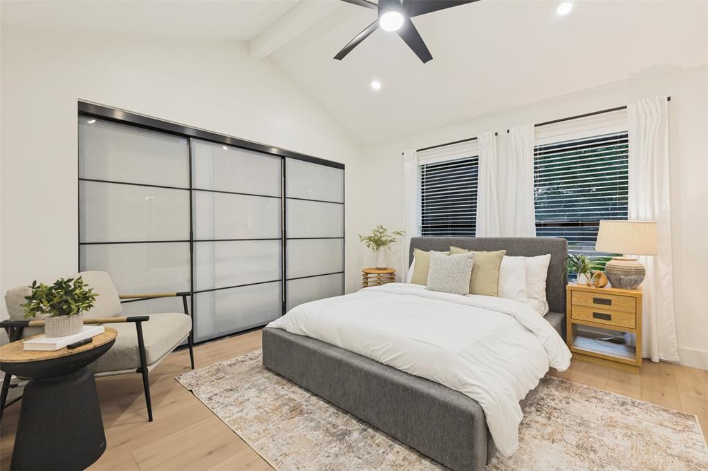 Secondary bedroom