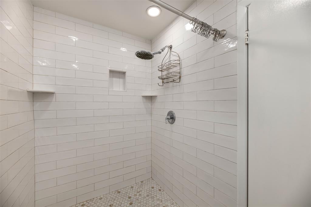 1208 Wentwood Drive, Irving, TX 75061