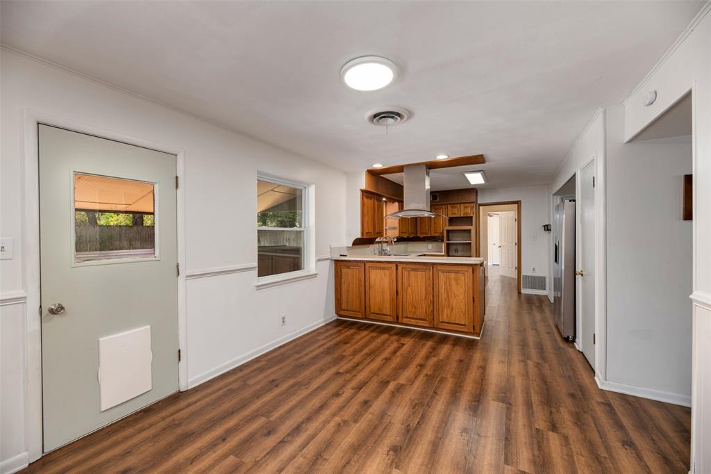 1208 Wentwood Drive, Irving, TX 75061 1208 Wentwood Drive, Irving, TX 75061