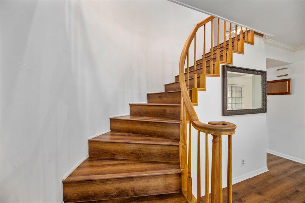 1208 Wentwood Drive, Irving, TX 75061
