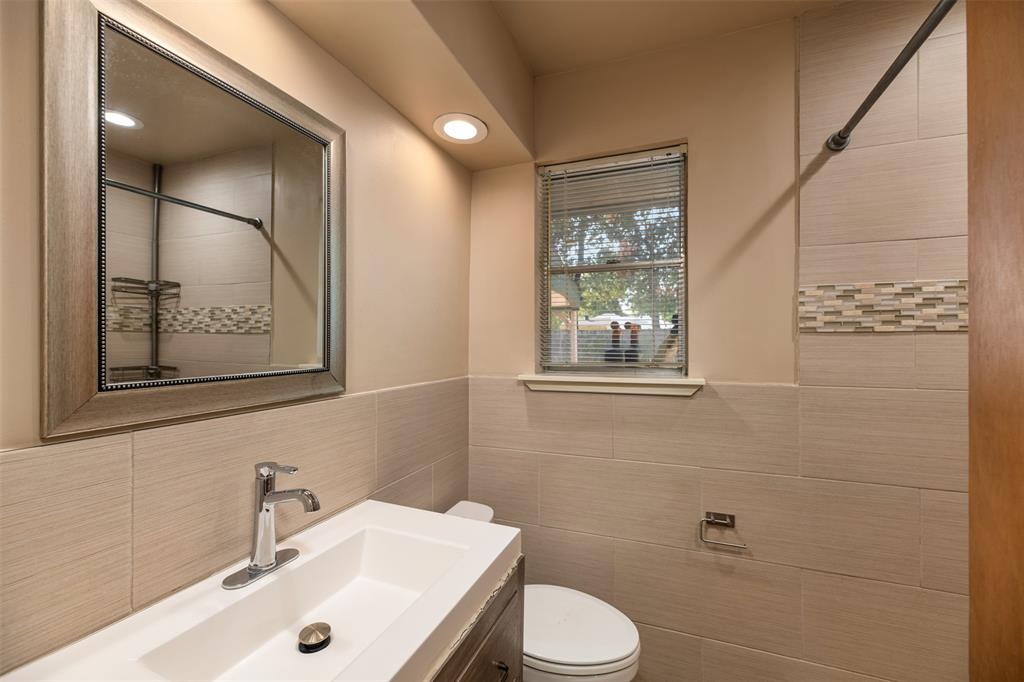 1208 Wentwood Drive, Irving, TX 75061