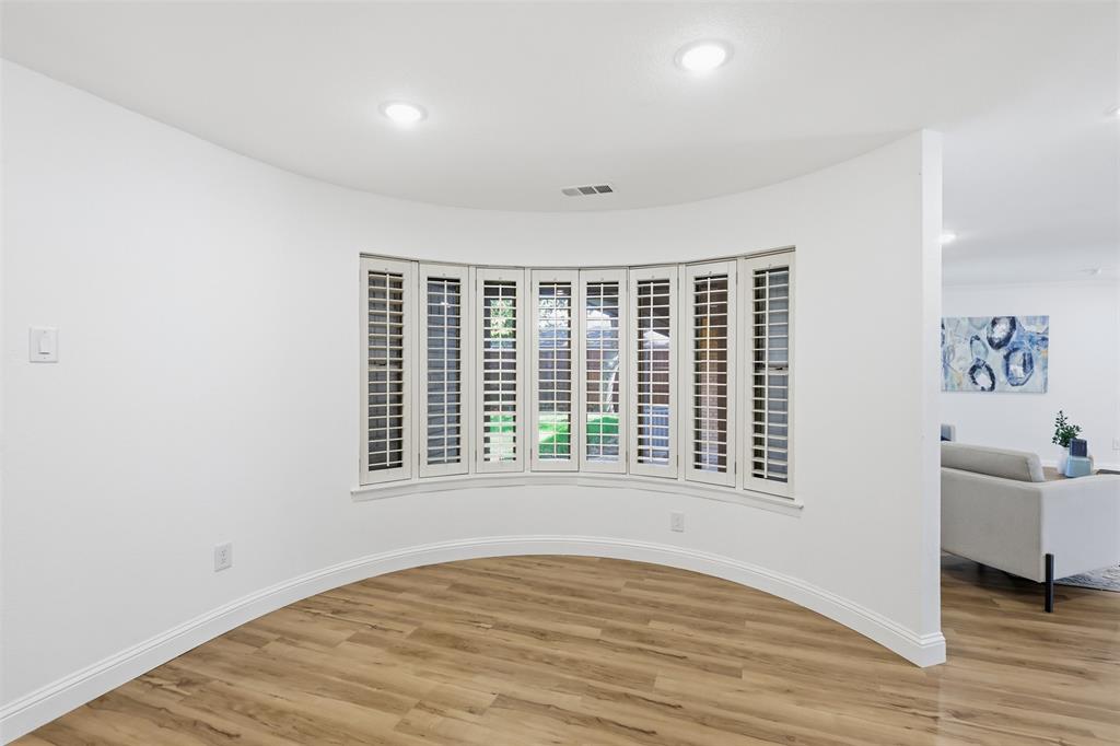 5427 Banting Way, Dallas, TX 75227